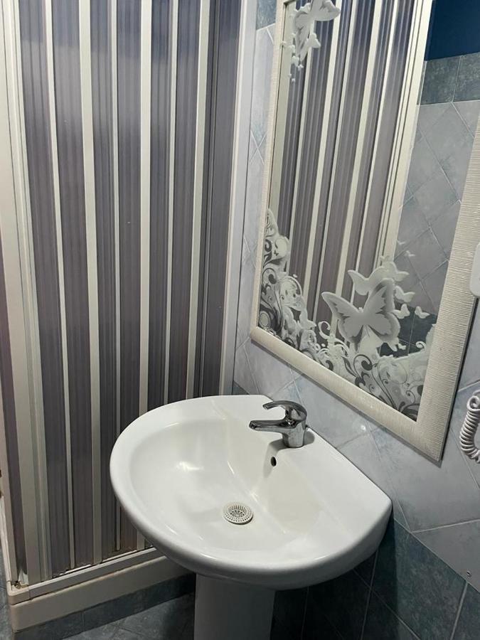 Locami Holiday&Rooms Suite Jolanda Catania-Fontanarossai nemzetközi repülőtér Kültér fotó